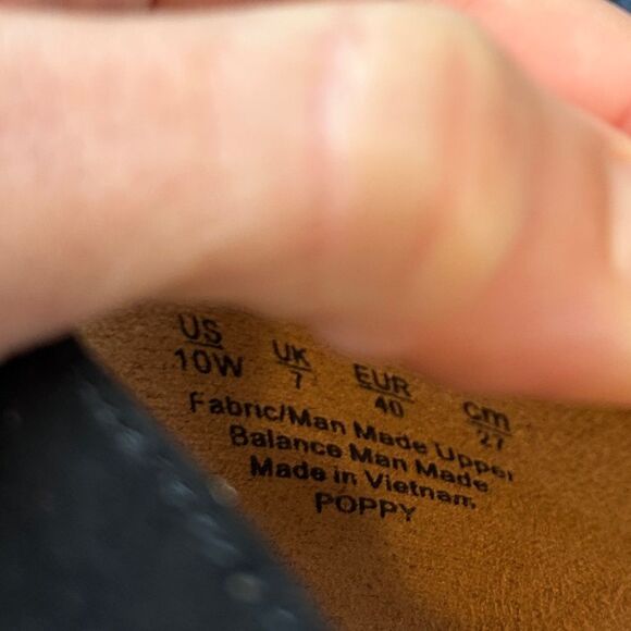 Naturalizer ‘Poppy’ almond toe wedge pump w/ silver link accent NEW - Picture 8 of 8